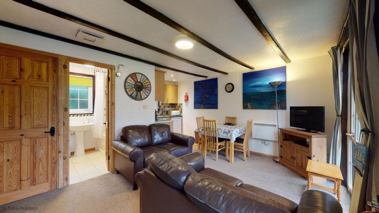 01 Tudor Court, Tolroy Manor Hayle Exteriér fotografie